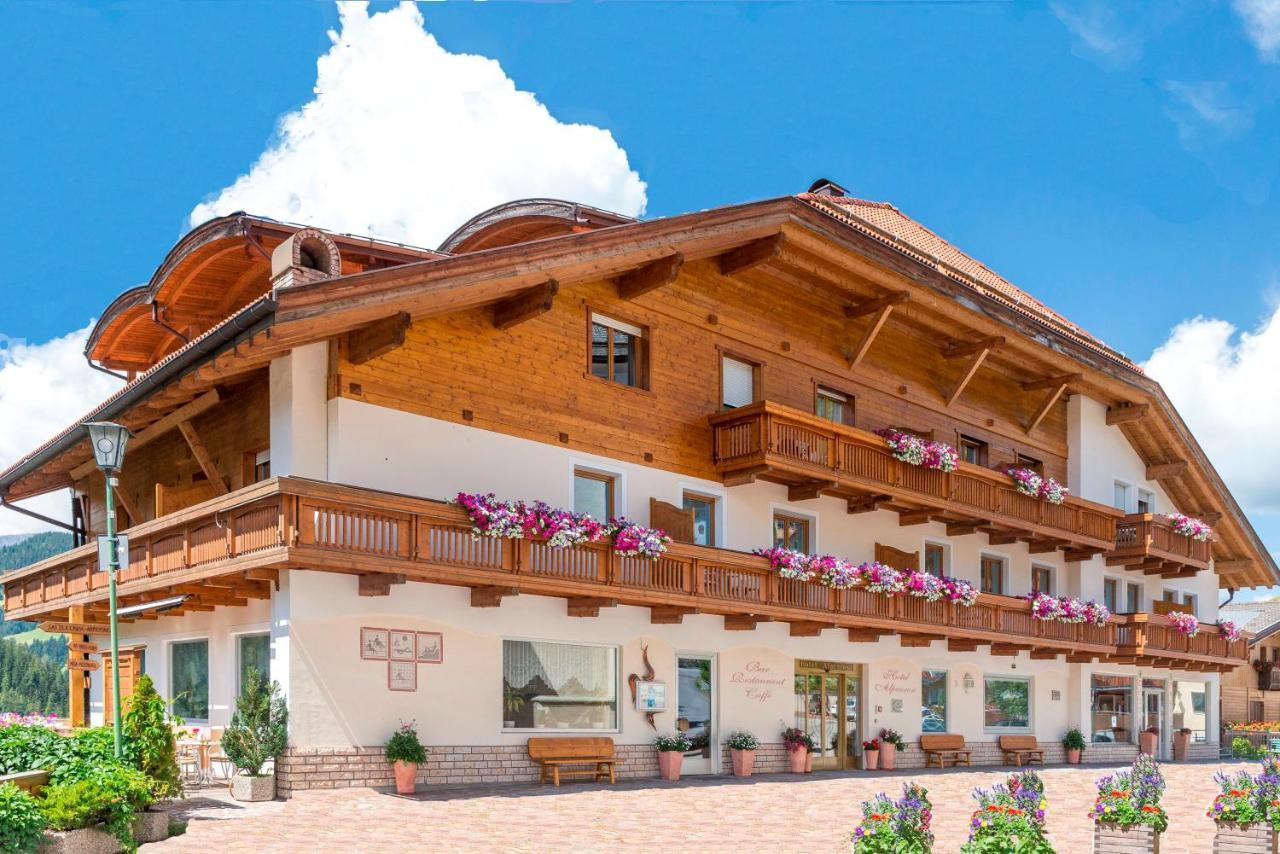 Hotel Alpenrose Dolomites 拉瓦莱 外观 照片