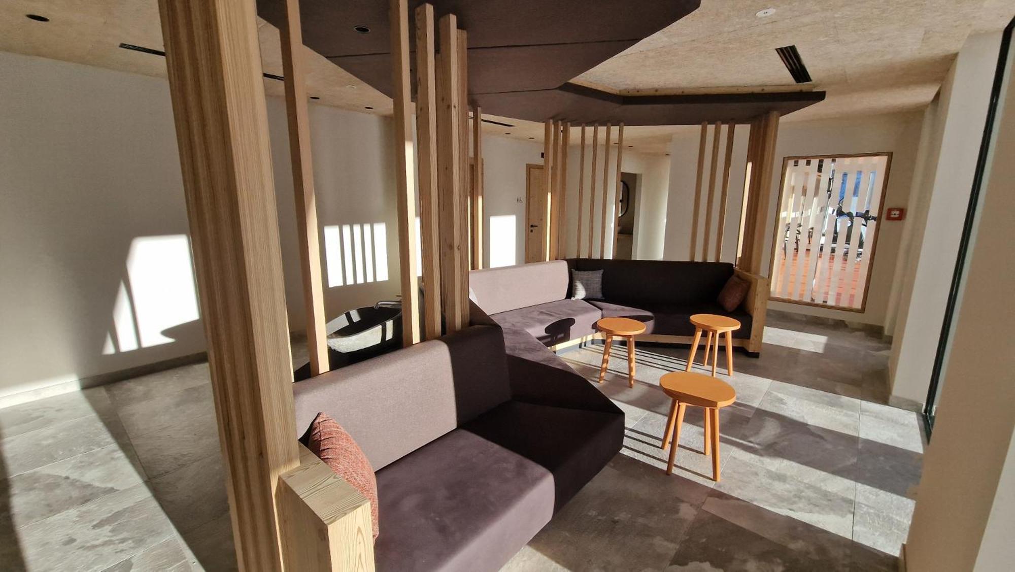 Hotel Alpenrose Dolomites 拉瓦莱 外观 照片