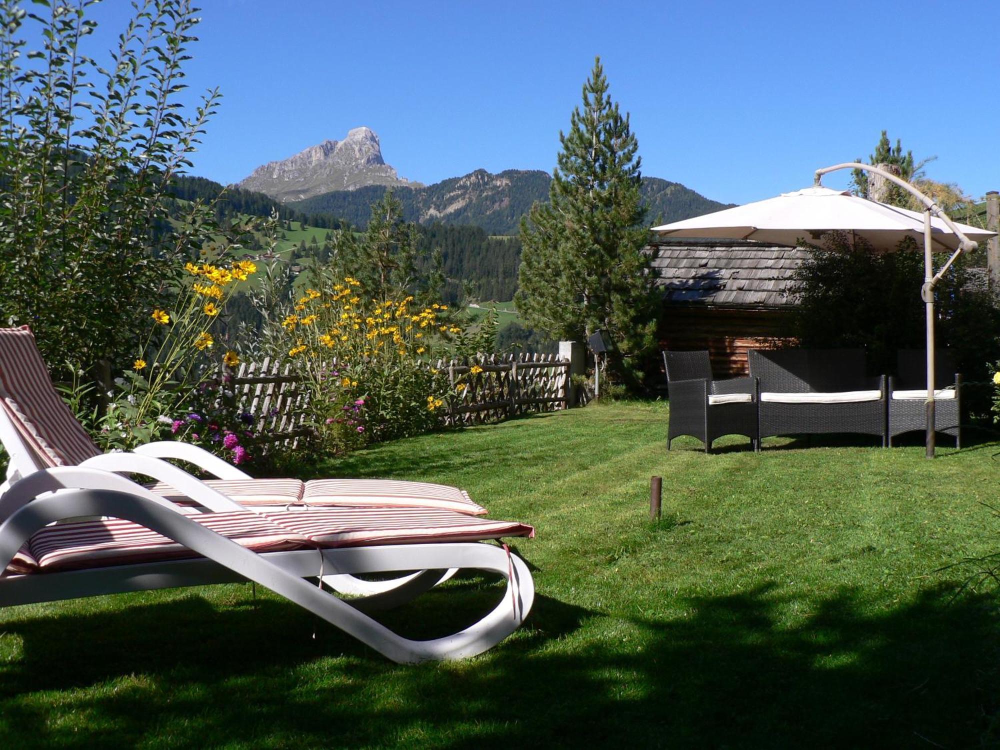 Hotel Alpenrose Dolomites 拉瓦莱 外观 照片