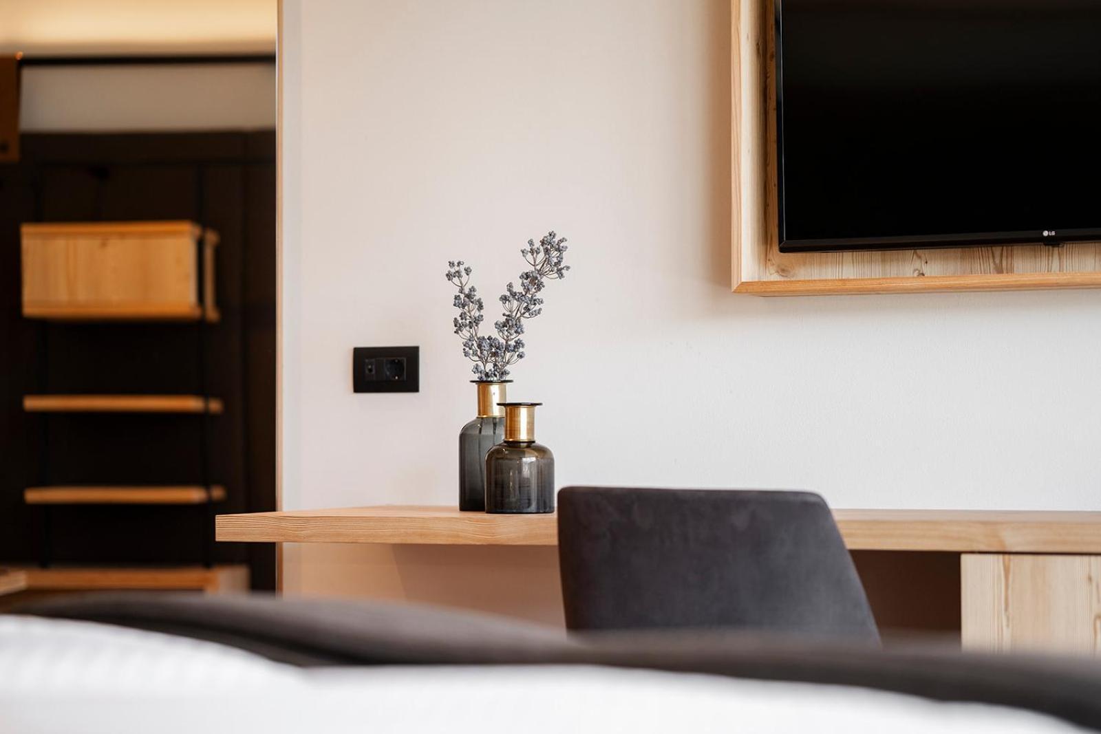 Hotel Alpenrose Dolomites 拉瓦莱 外观 照片