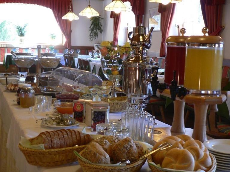 Hotel Alpenrose Dolomites 拉瓦莱 外观 照片
